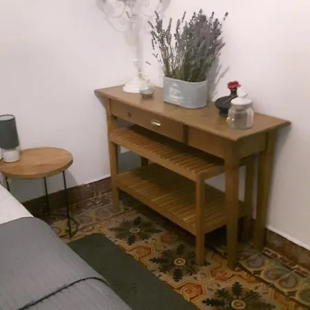 Privee Proche De La Cite Homestay