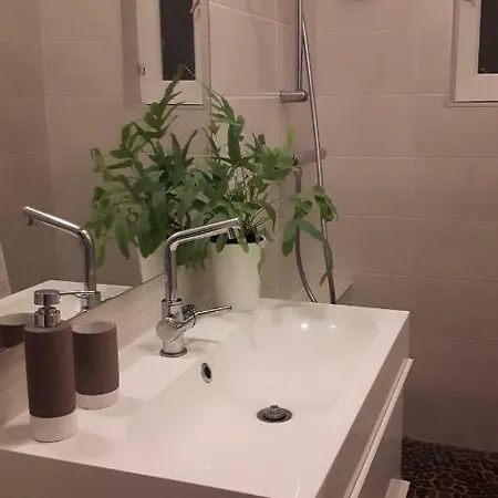 Homestay Privee Proche De La Cite *